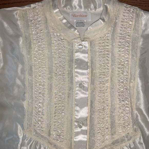 Vintage NWT Barbizon Cream Off-White Ivory Long Sleeve Night Gown with Lace - Picture 3 of 10